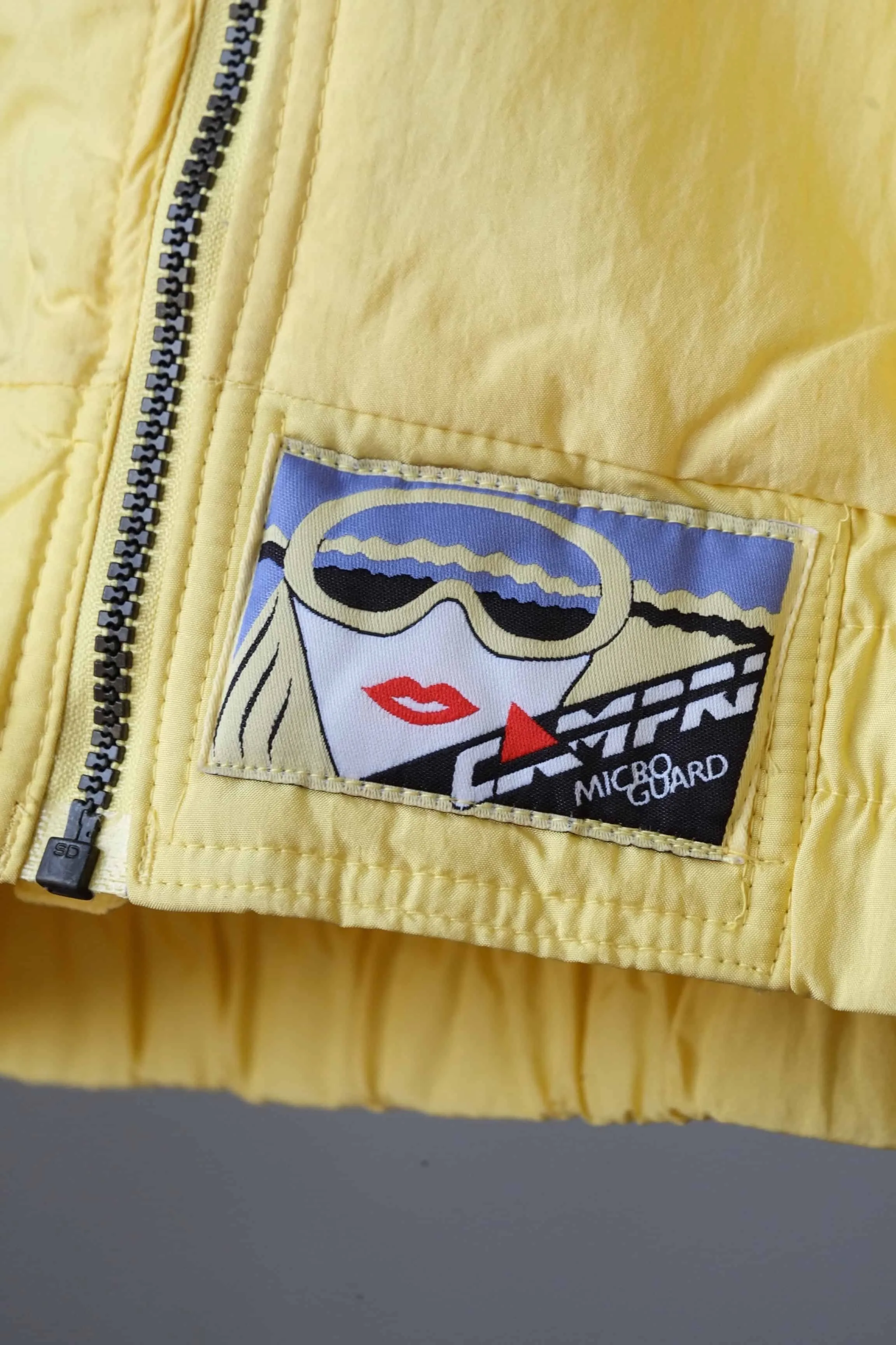 CAMPRI Vintage Ski Jacket Oversized Yellow - 90s Retro Style