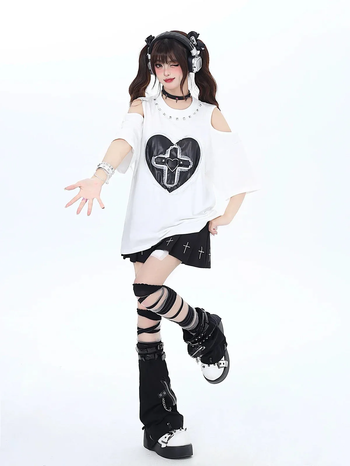Dark Riveted Lace T-Shirt Love Loose Open Shelder