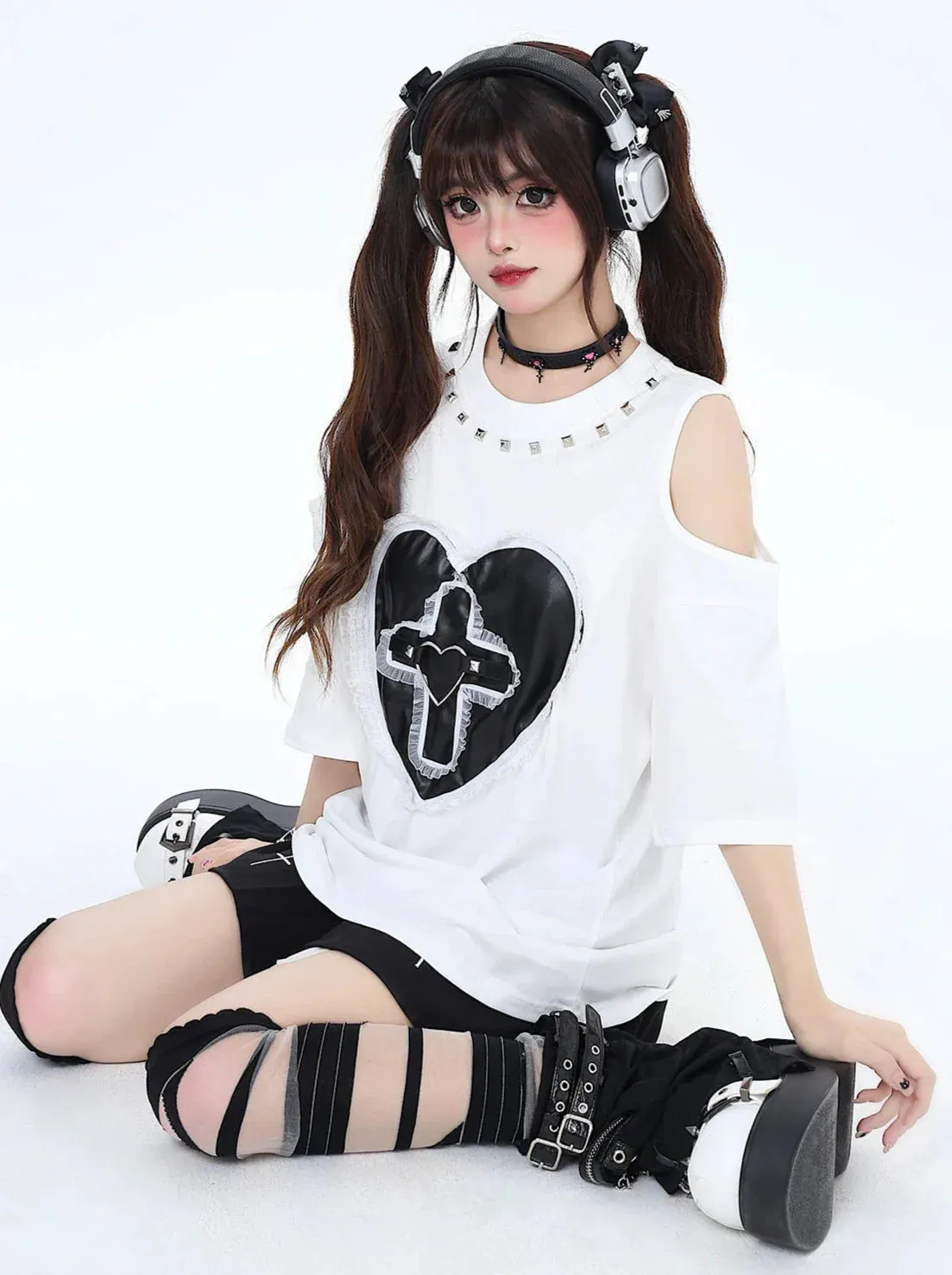 Dark Riveted Lace T-Shirt Love Loose Open Shelder