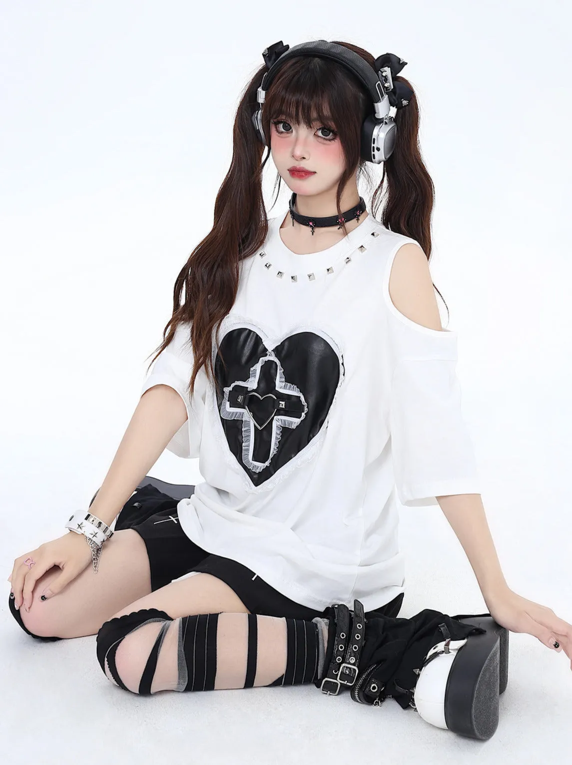 Dark Riveted Lace T-Shirt Love Loose Open Shelder