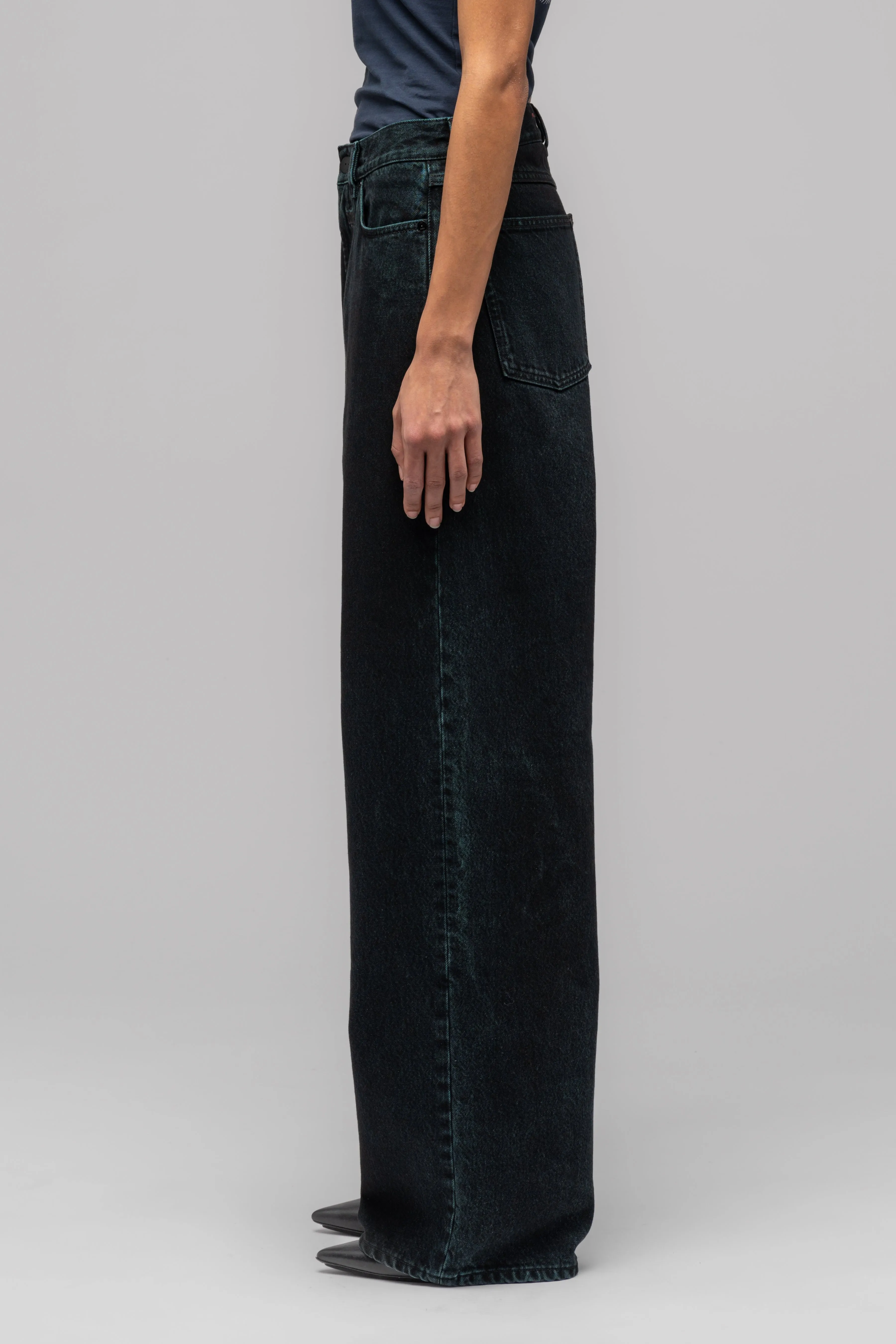 "GOYA" LOOSE CUT JEAN